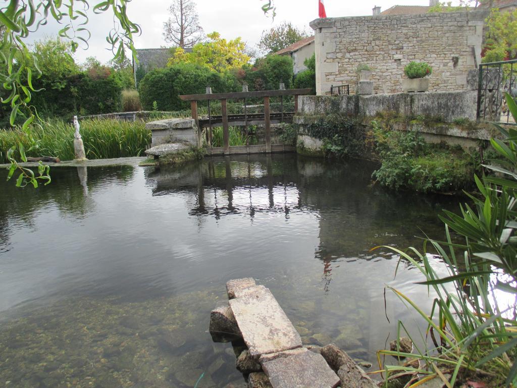 Вілла Rue Des Douves Verteuil-sur-Charente Екстер'єр фото